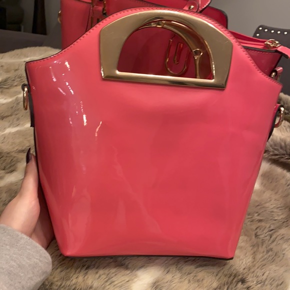 Purse - Picture 2 of 4